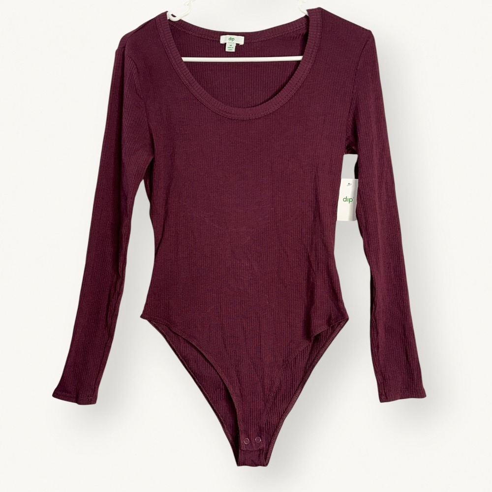 Dip Womens Ribbed Long Sleeve Bodysuit Burgundy Wine Scoop Neck Size M NEW